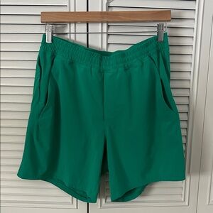 Lululemon - Green Pace Breaker